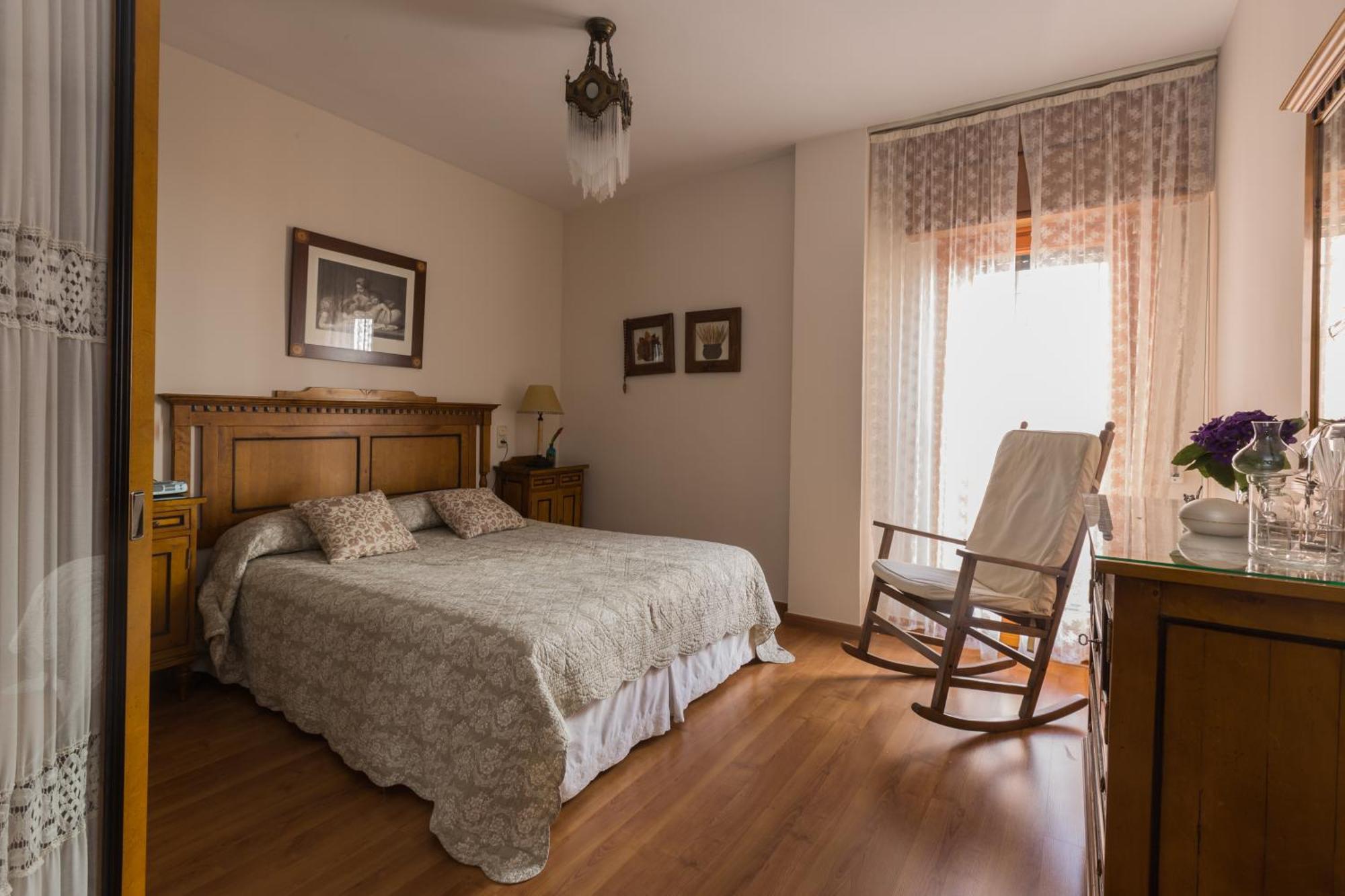 Gracia Suites - Centro Y Confort Con Parking Gratis Granada Exteriér fotografie